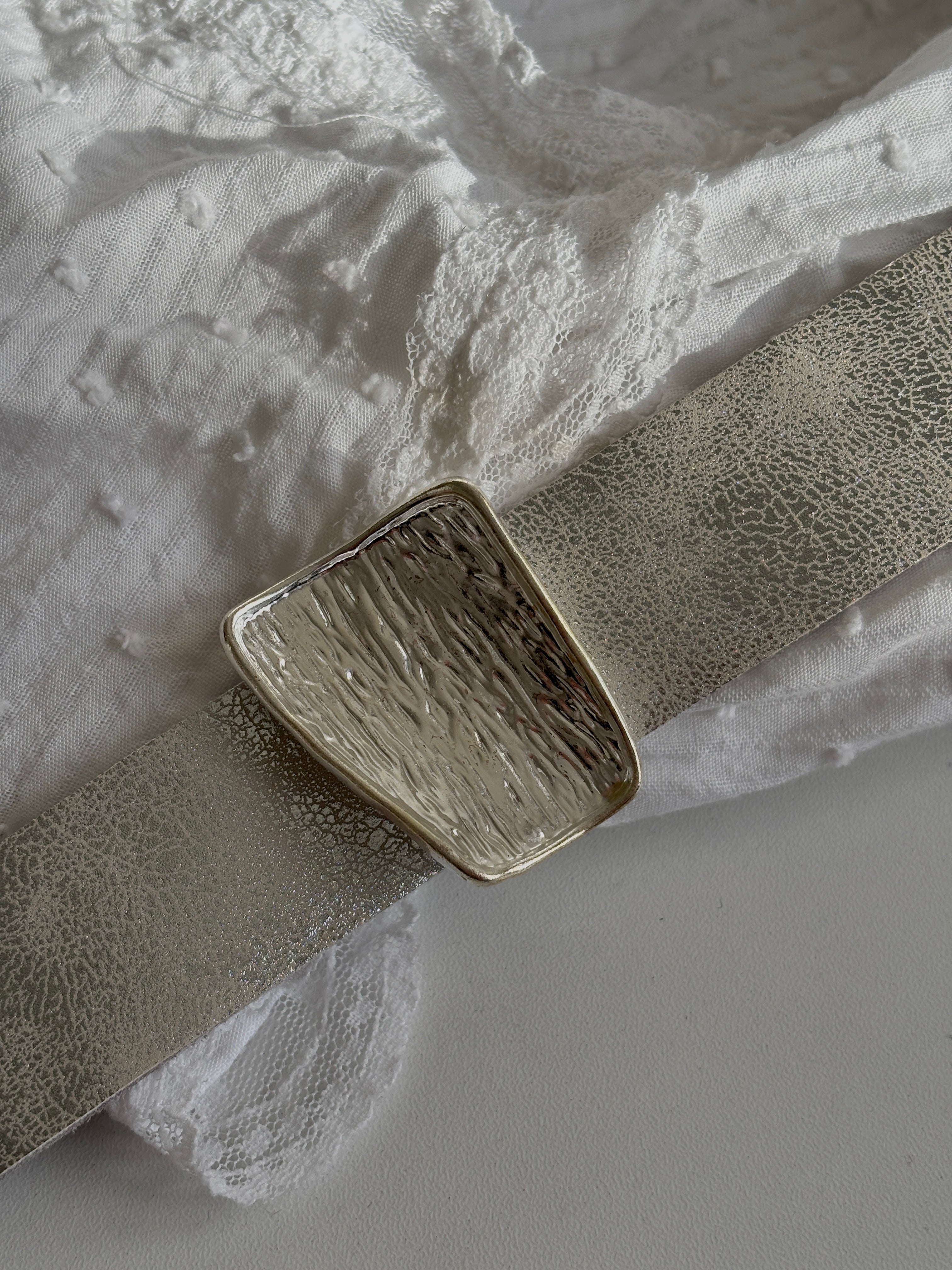 brazalete hebilla