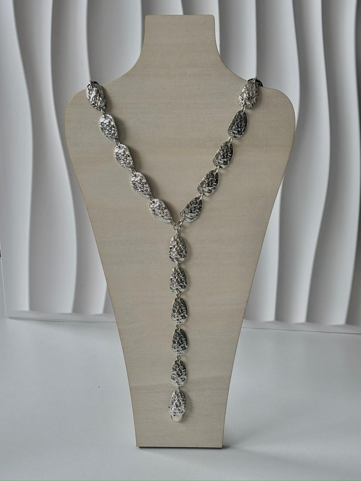 Collar gota
